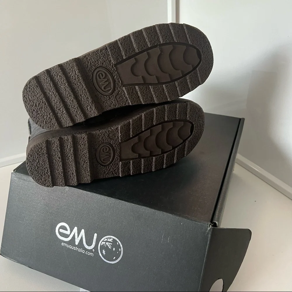 EMU Charcoal Bushranger Lo Suede Boot Kids US size 1 EUR 32